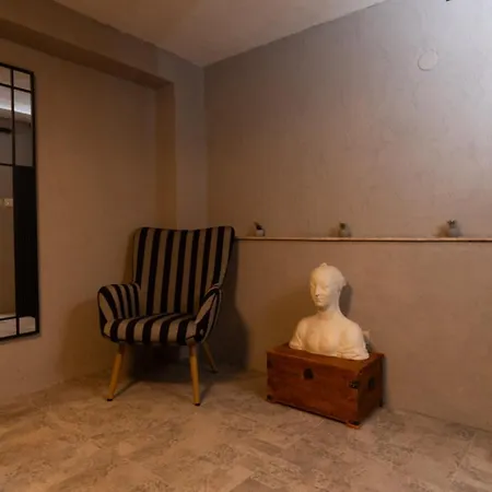 דירה Ps Heritage Stone House *